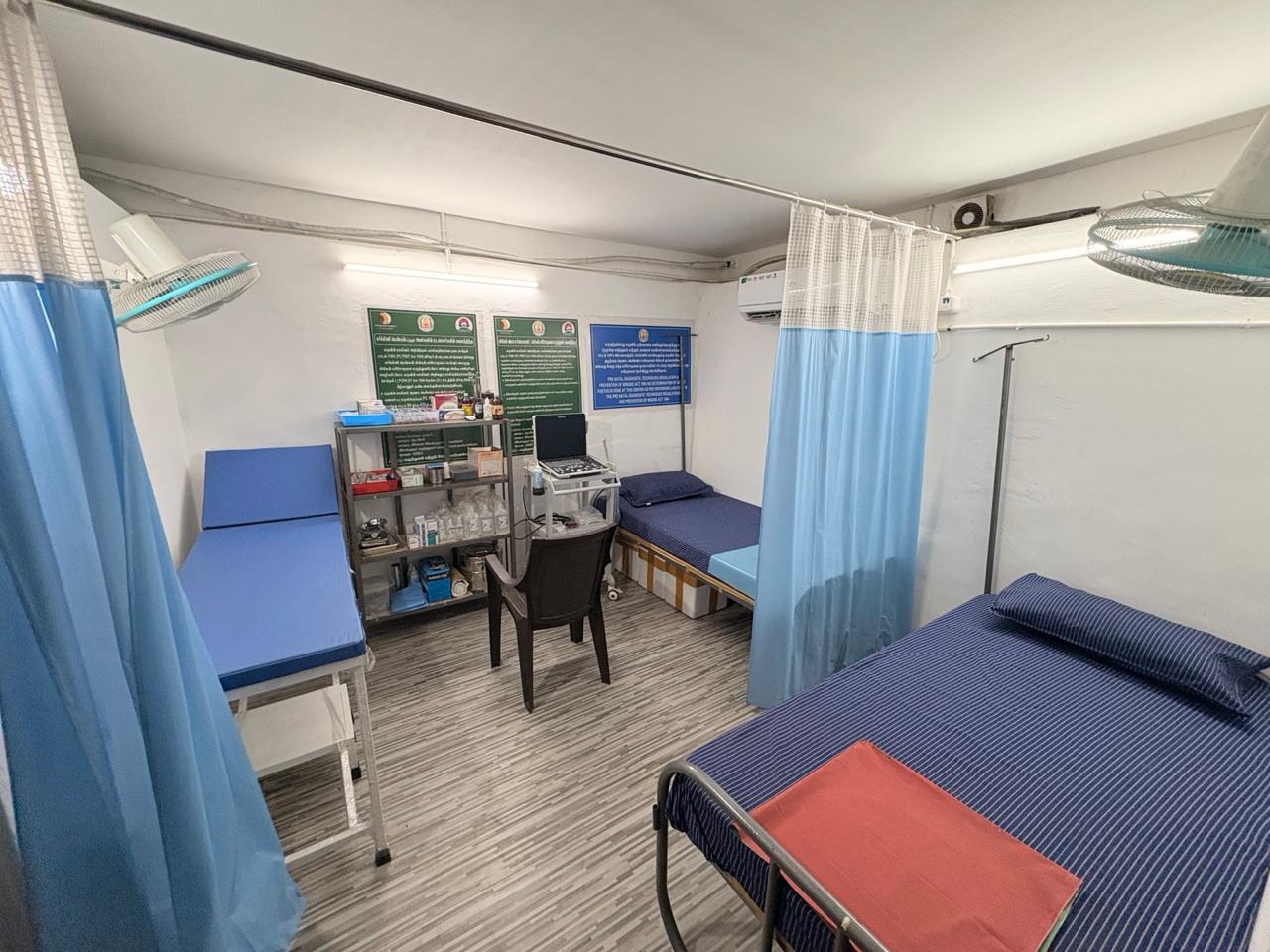 Consultation and treatment room at Sri Sai Clinic & Scans